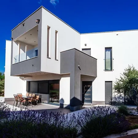 Boutique Nirvana Apartman *