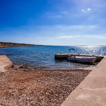 Boutique Nirvana Košljun