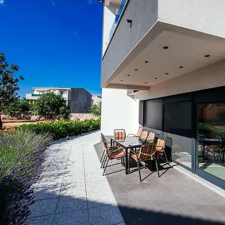 Boutique Nirvana Košljun