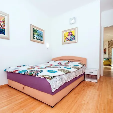 Boutique Nirvana Košljun